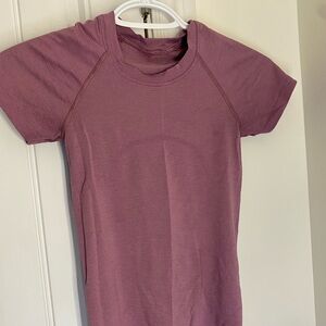 Lululemon Swiftly shirt
